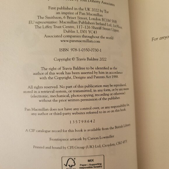 **NEW,SIGNED** Legends & Lattes, Bookshops & Bonedust, Travis Baldree, Fairyloot - Picture 11 of 16